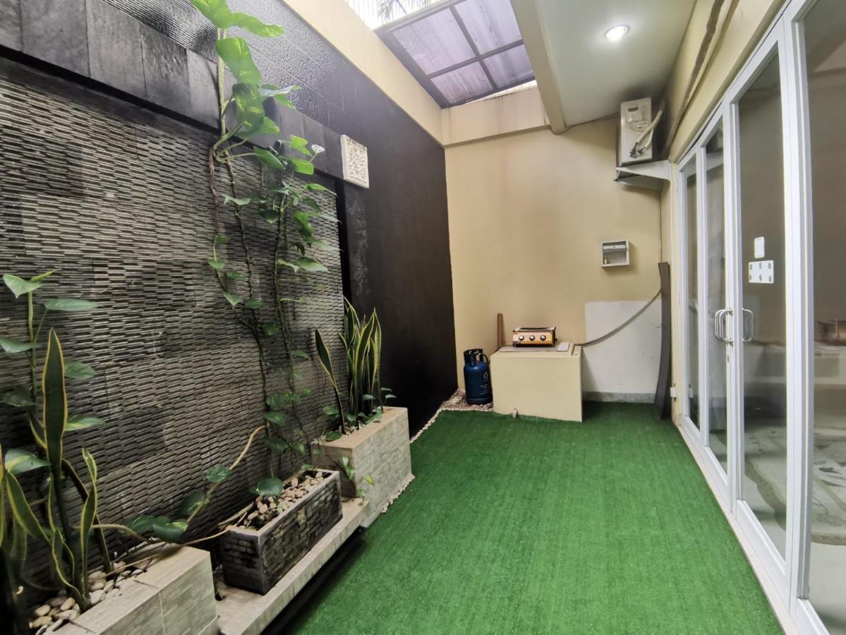 Platinum Setramurni Guest House Bandung 3BR Bagian luar foto